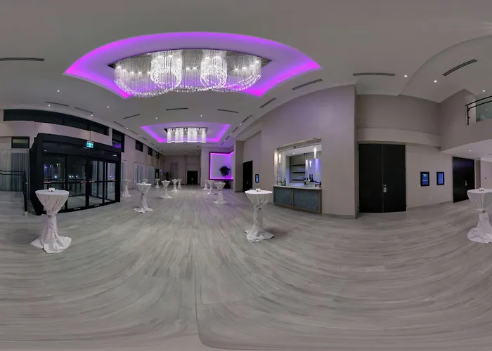 Towneplace Suites By Marriott Oshawa